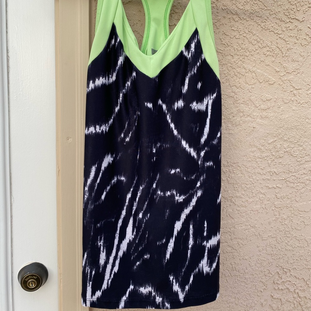Nike tank